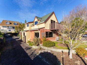 66 Kinmont Crescent, Kinmont Park, Mosgiel