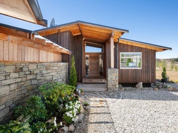 163 Golden Road, Springvale, Alexandra