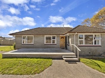 32 Carters Road, Aranui, Christchurch