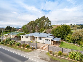 140 Whitby Road, Wakefield