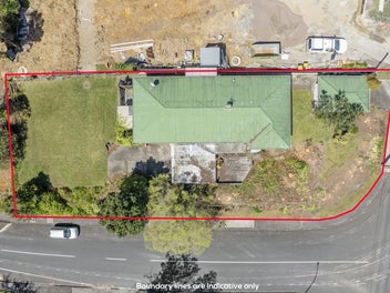 84 Awaroa Road, Sunnyvale, Auckland