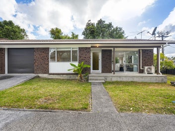 1/28 Roberts Road, Te Atatu South, Auckland