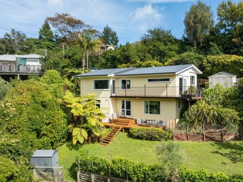 19 Thompson Terrace, Toi Toi, Nelson