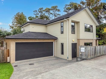 2 Uruhau Close, Torbay, Auckland