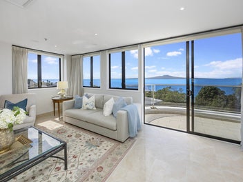 6B/173 Hurstmere Road, Takapuna, Auckland