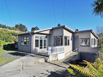 11 Owen Street, Green Island, Dunedin