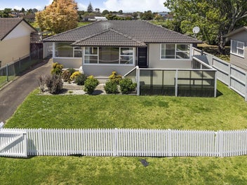 6 Coptic Place, Mangere East, Auckland