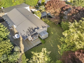 2 Gosford Drive, Botany Downs, Auckland