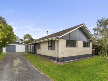 99 Norfolk Crescent, Otaki Beach, Otaki