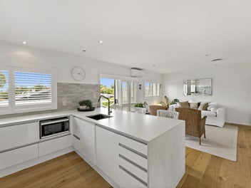 2/26A Mount Smart Road, Onehunga, Auckland