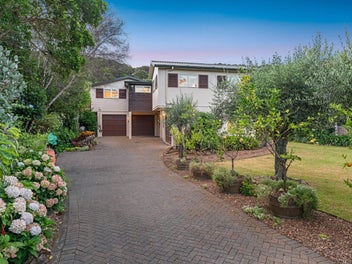 28 Valley Road, Omiha, Waiheke Island