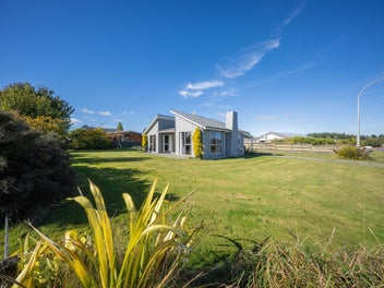 25 Pop Andrew Drive, Te Anau, Te Anau