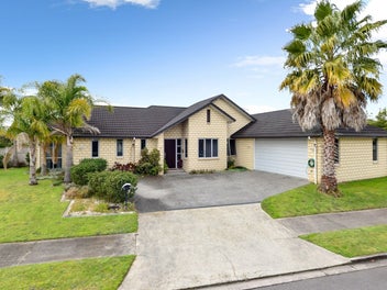 8 Tallentire Crescent, Huntington, Hamilton