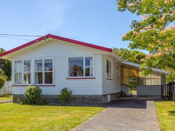 33 Fox Street, Featherston