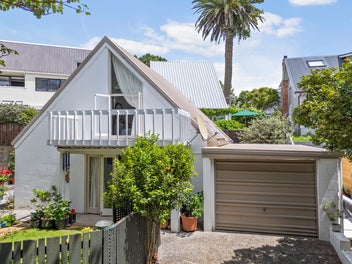 7/53 Vauxhall Road, Devonport, Auckland