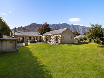 18 Copper Beech Avenue, Frankton, Queenstown