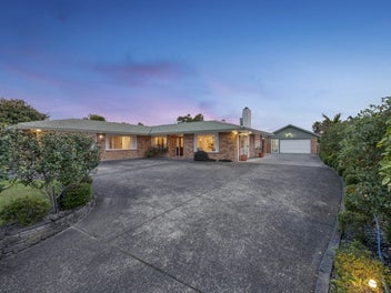 193 Whitford Road, Shamrock Park, Auckland