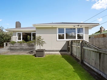 16 Minifie Avenue, Melville, Hamilton