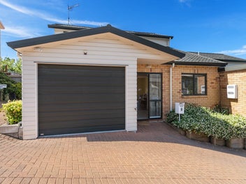 9/55 Verbena Road, Birkdale, Auckland