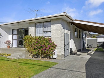 2/50 Kowhai Avenue, Ebdentown, Upper Hutt