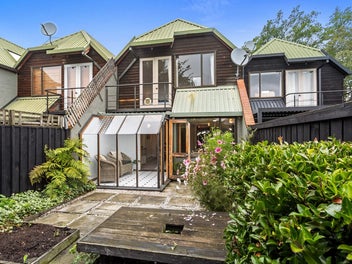 2/20 Bristol Street, St Albans, Christchurch