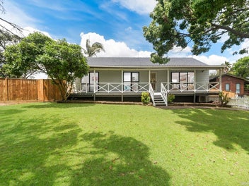 166 CARNOUSTIE DR, Wattle Downs, Auckland