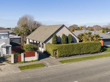 56 Grimseys Road, Redwood, Christchurch