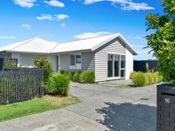 16 Empire Crescent, Papamoa, Papamoa
