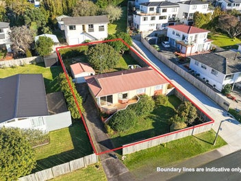 52 Awaruku Road, Torbay, Auckland