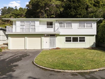 134 Hine Road, Wainuiomata, Lower Hutt