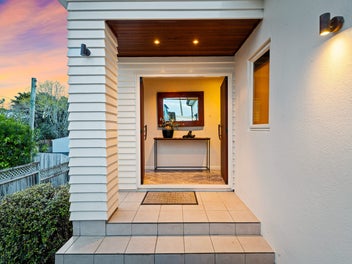 112 Mellons Bay Road, Mellons Bay, Auckland