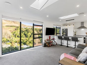24 Ara Patukawenga, Tawa, Wellington