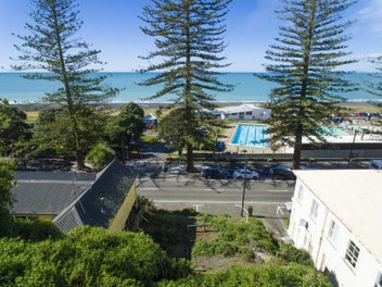25 Marine Parade, Bluff Hill, Napier