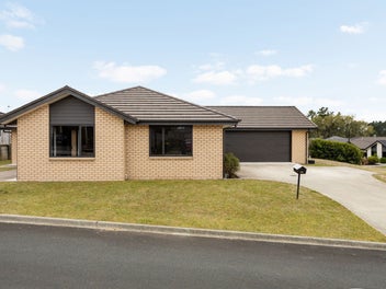 256 Dixon Road, Fitzroy, Hamilton