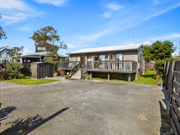 2/68 Routley Drive, Glen Eden, Auckland