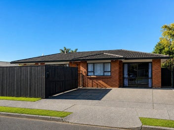 77 Avondale Road, Taradale, Napier