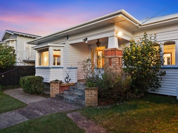 10 Riro Street, Point Chevalier, Auckland