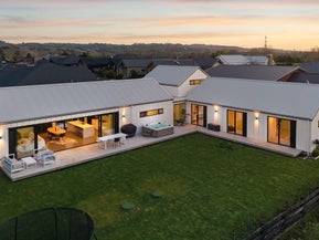 8 Benjamin Place, Clevedon, Clevedon