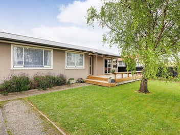 36 Karamea Crescent, Kelvin Grove, Palmerston North