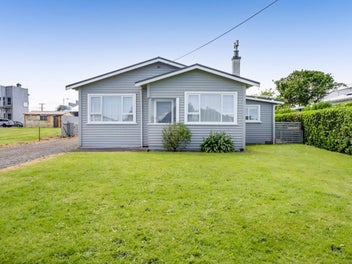 39 Domett Street, Opunake