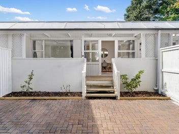 2/408 Ellerslie-panmure Highway, Mount Wellington, Auckland