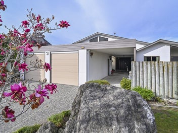 17 Donegal Crescent, Tamatea, Napier