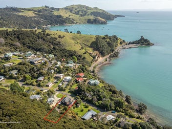 19 Puriri Road, Te Kouma, Coromandel