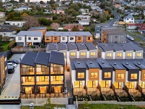 5/42 Captain Scott Road, Glen Eden, Auckland