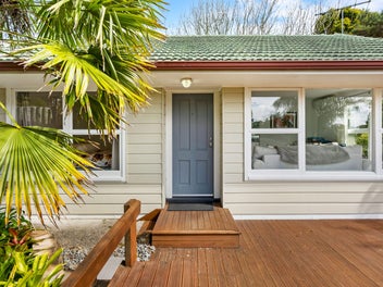 39A Seaview Road, Glenfield, Auckland
