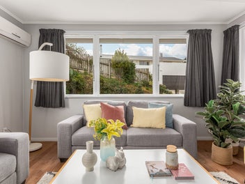 18 Owhiti Street, Titahi Bay, Porirua
