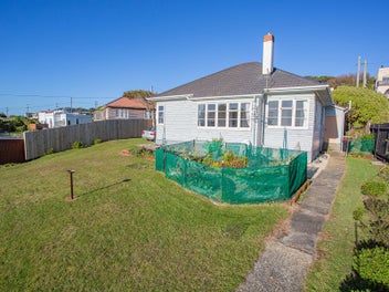 14 Doyle Street, Bluff