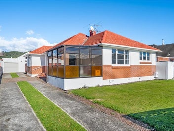16 Joseph Grove, Elderslea, Upper Hutt