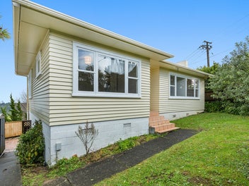 1/42 Waipa ST, Birkenhead, Auckland