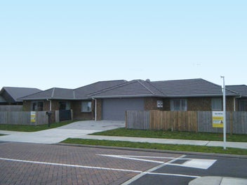 2 Foxbury Court, Rototuna North, Hamilton
